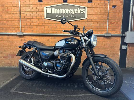 TRIUMPH STREET TWIN TRIUMPH STREET TWIN